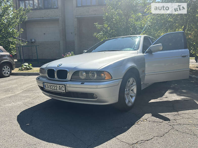 Bmw 525i (2001)