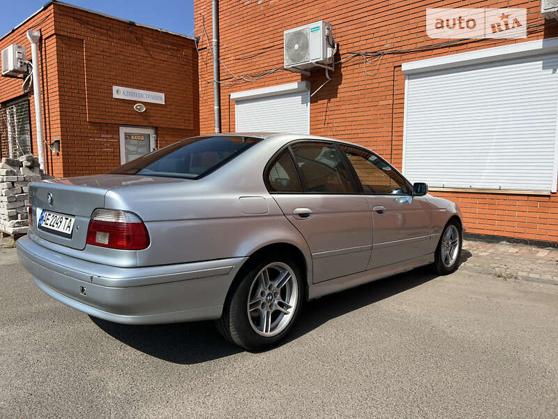 Bmw 525 (1998)