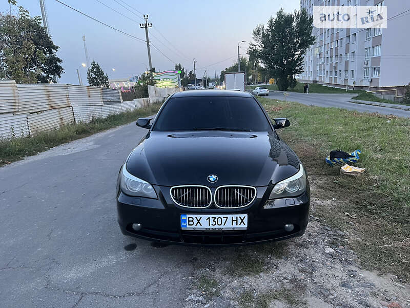 Bmw 523i (2005)