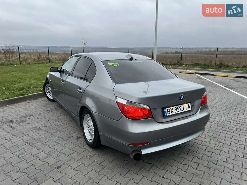 Bmw 520 (2004)