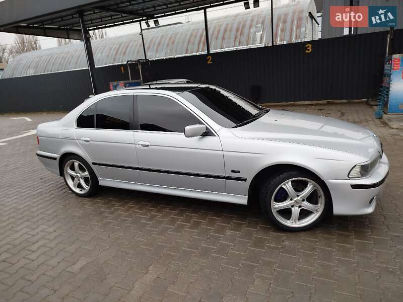 Bmw 520i (2001)