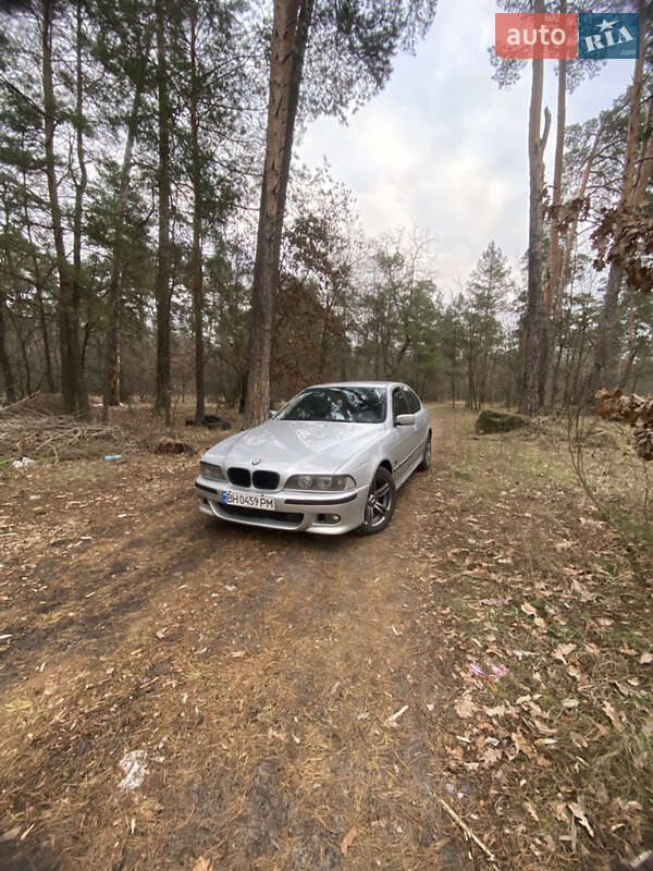 Bmw 528 (1999)