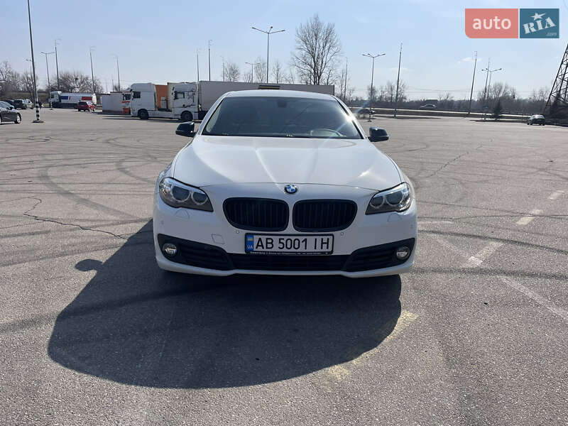 Bmw 5 series (2016)
