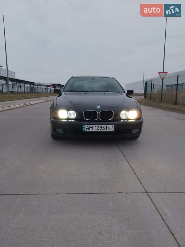 Bmw 5 series (1999)