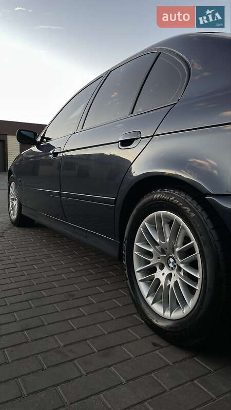 Bmw 5 series (2002)