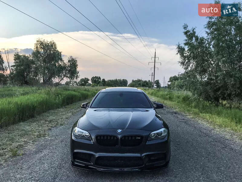 Bmw 5 series (2012)