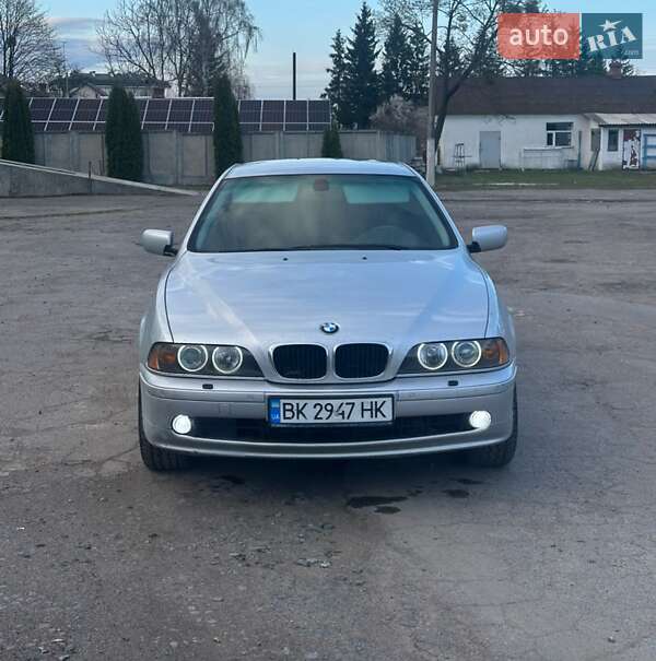 Bmw 5 series (2001)