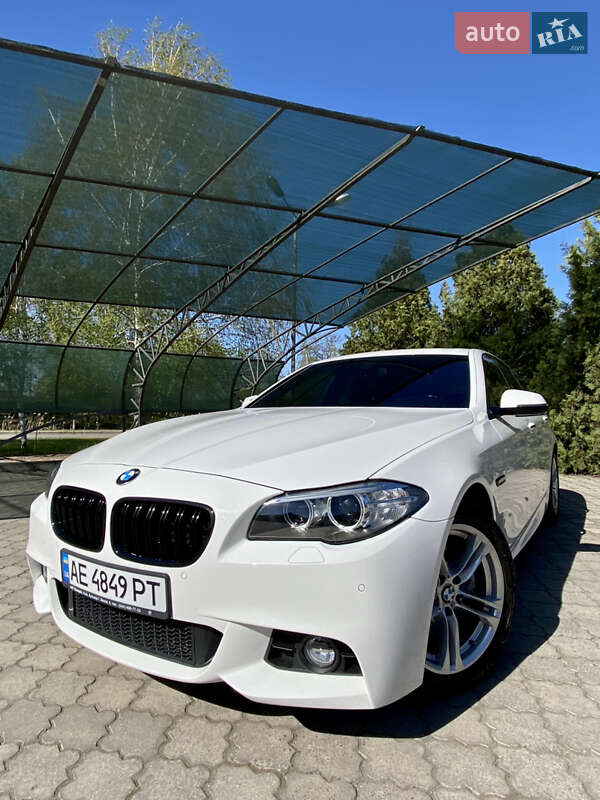 Bmw 5 series (2016)