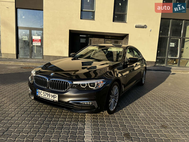 Bmw 5 series (2017)