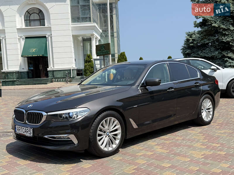 Bmw 5 series (2017)