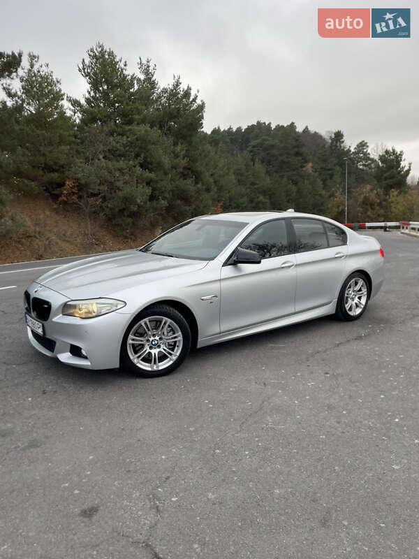 Bmw 5 series (2012)