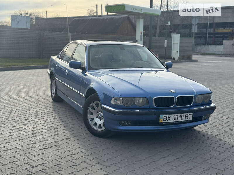 Bmw 7 series (2000)