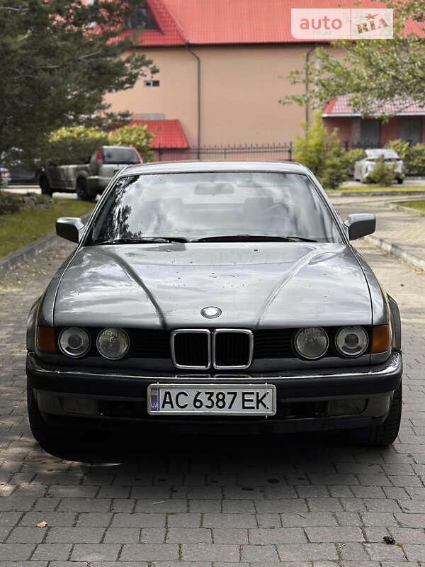 Bmw 7 series (1989)