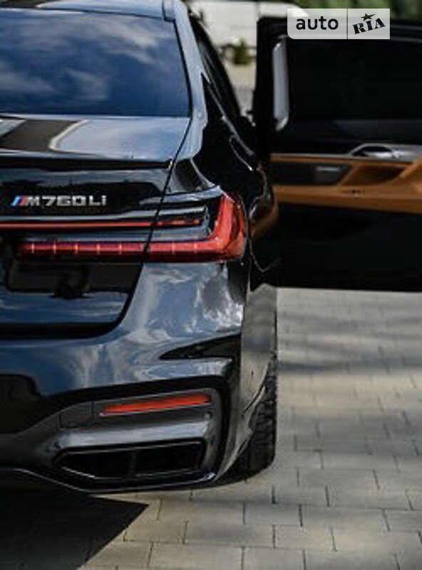 Bmw M760li (2021)