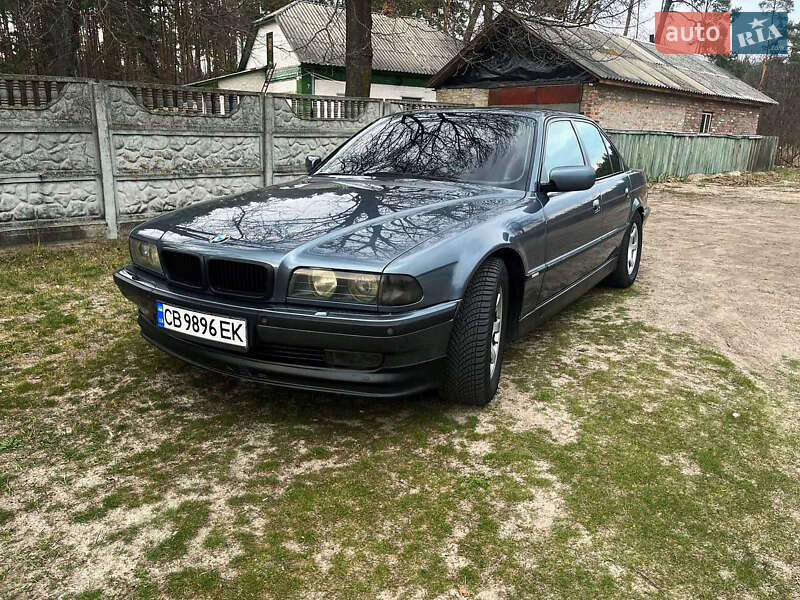 Bmw 7 series (1999)