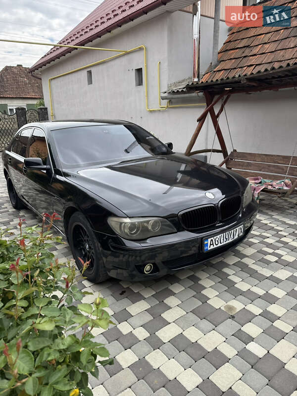 Bmw 7 series (2005)