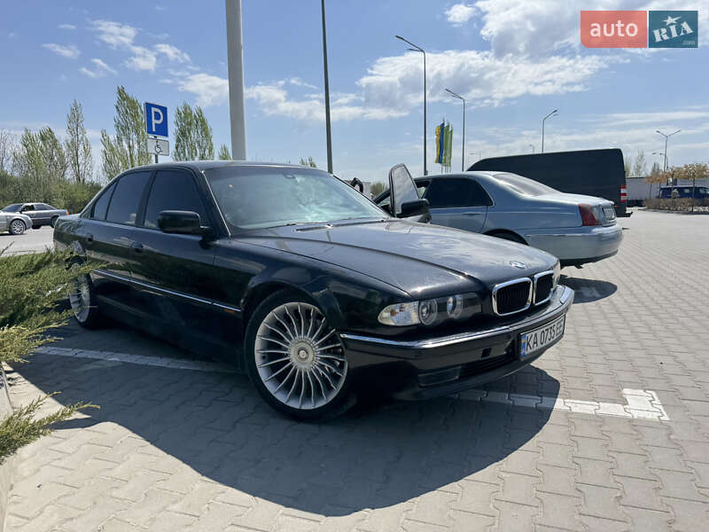 Bmw 7 series (1999)