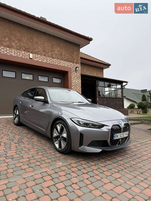 Bmw I4 (2023)