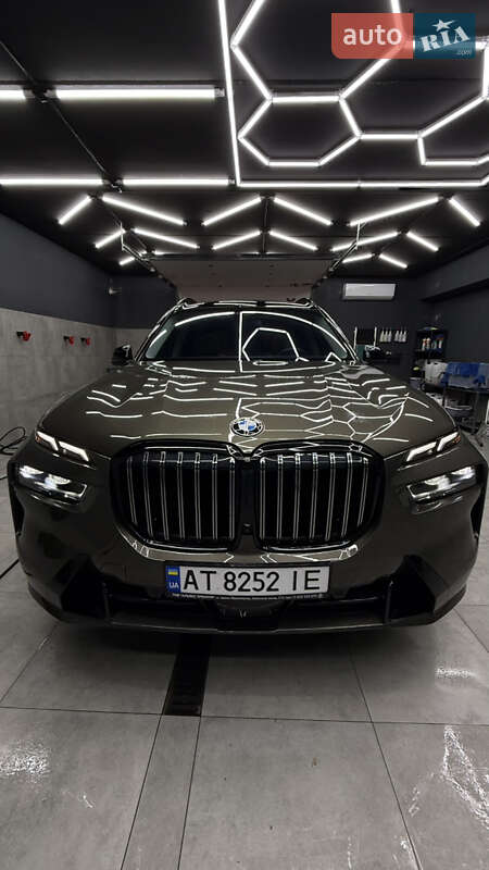 Bmw X7 (2022)