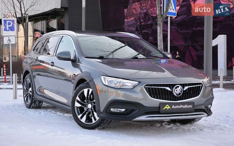 Buick Regal tourx (2018)