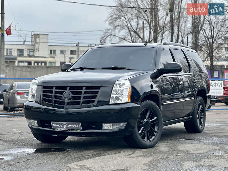 Cadillac Escalade (2008)