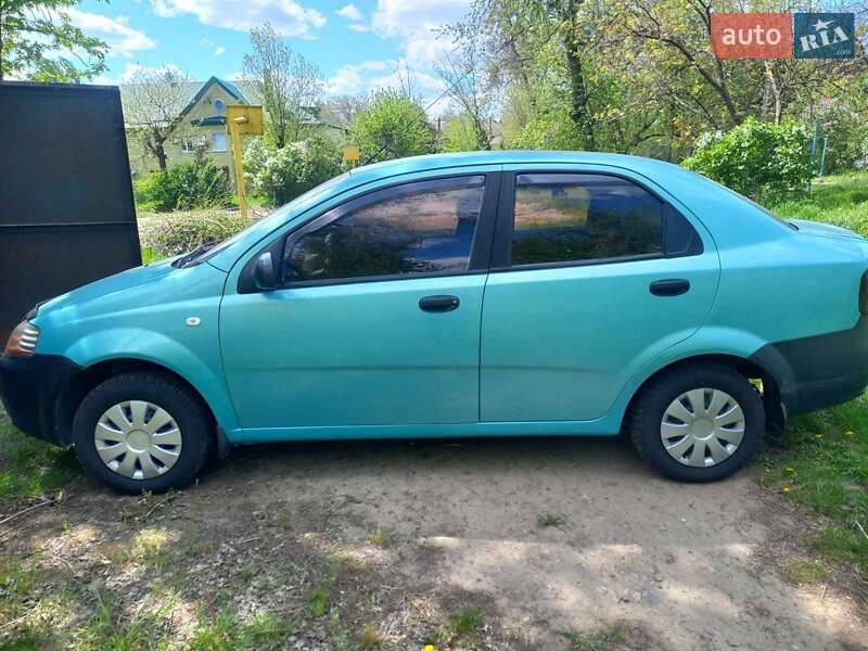 Chevrolet Aveo (2005)