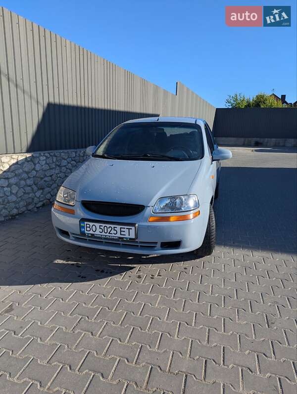 Chevrolet Aveo (2004)