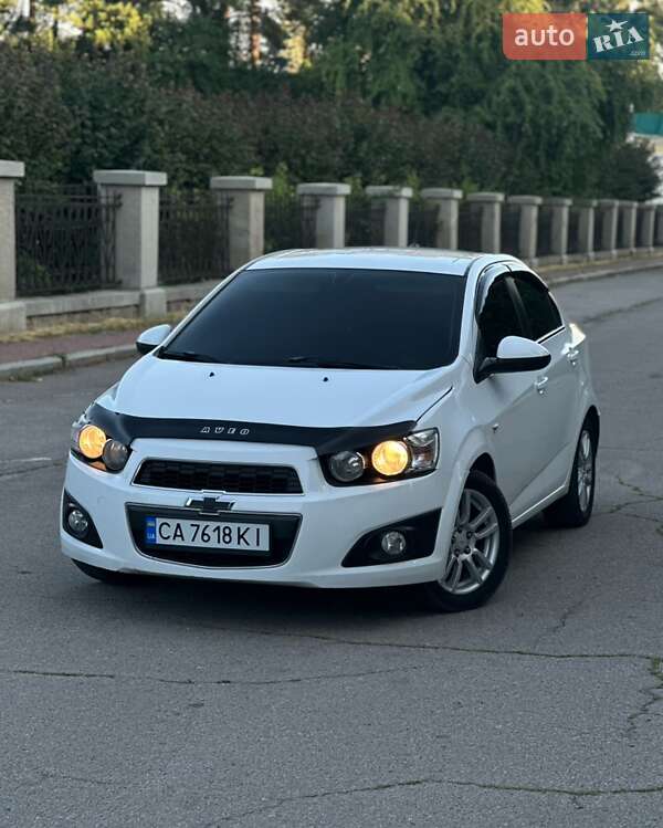 Chevrolet Aveo (2012)