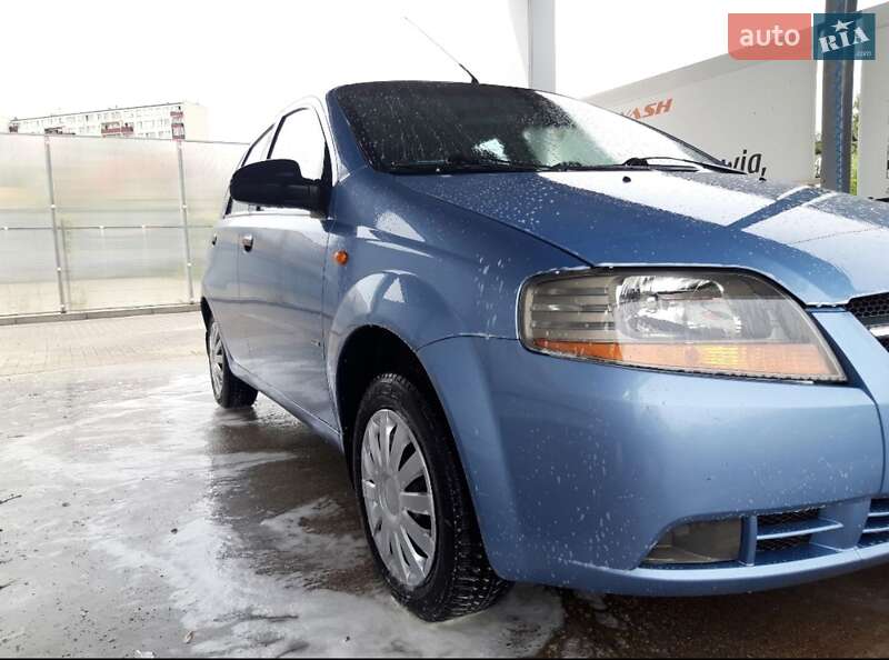 Chevrolet Aveo (2005)