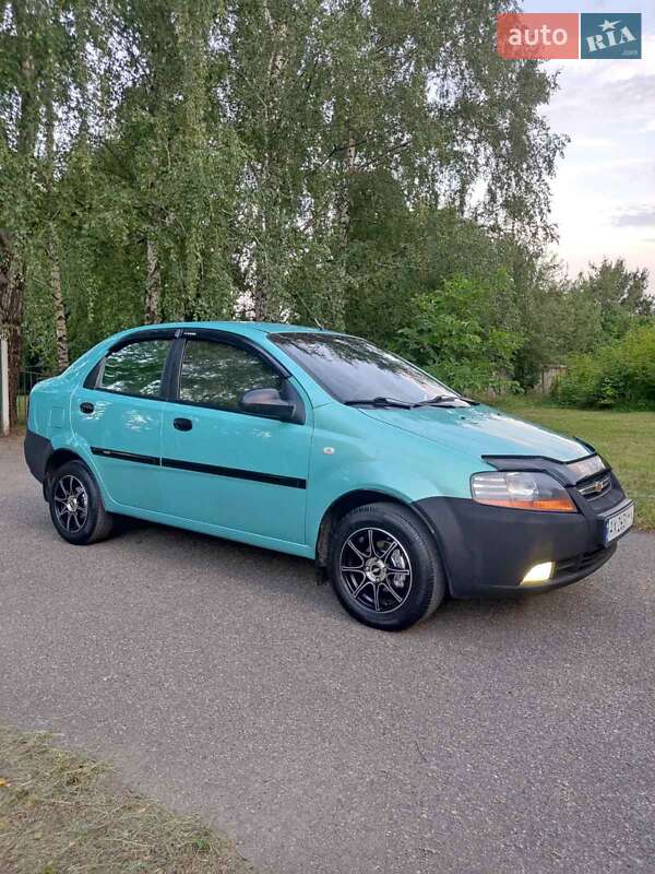 Chevrolet Aveo (2005)