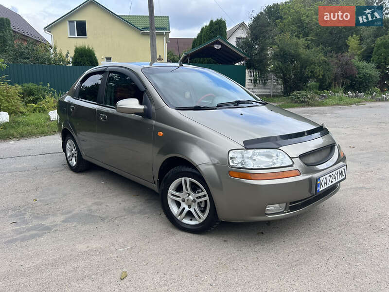 Chevrolet Aveo (2004)