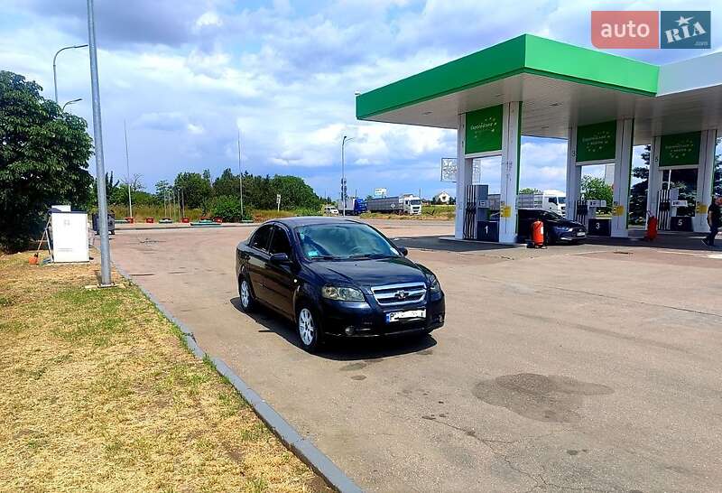 Chevrolet Aveo (2011)