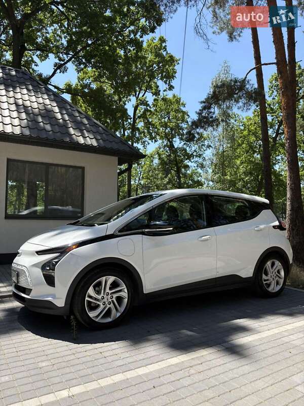 Chevrolet Bolt ev (2023)