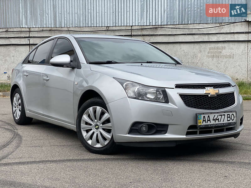 Chevrolet Cruze (2012)