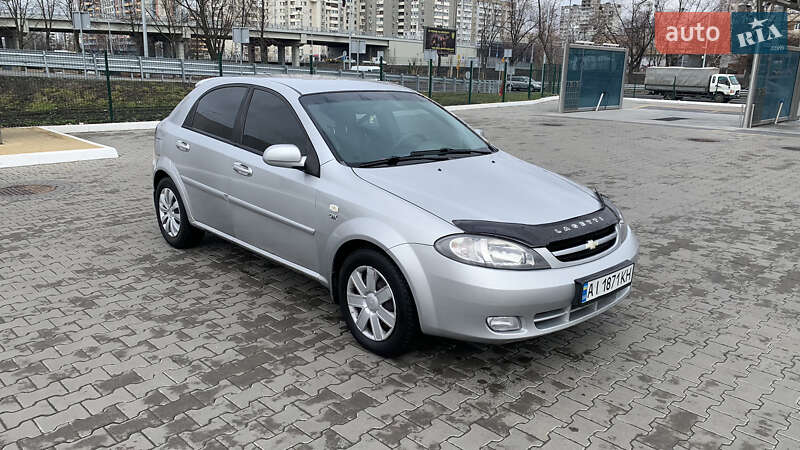 Chevrolet Lacetti (2006)
