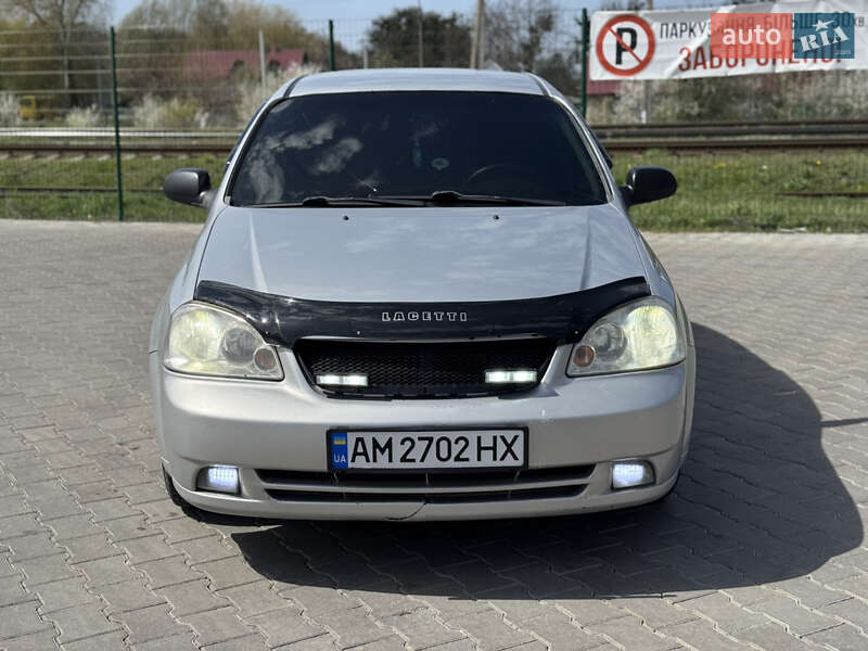 Chevrolet Lacetti (2008)