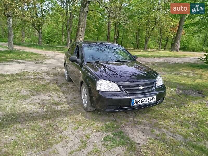 Chevrolet Lacetti (2012)