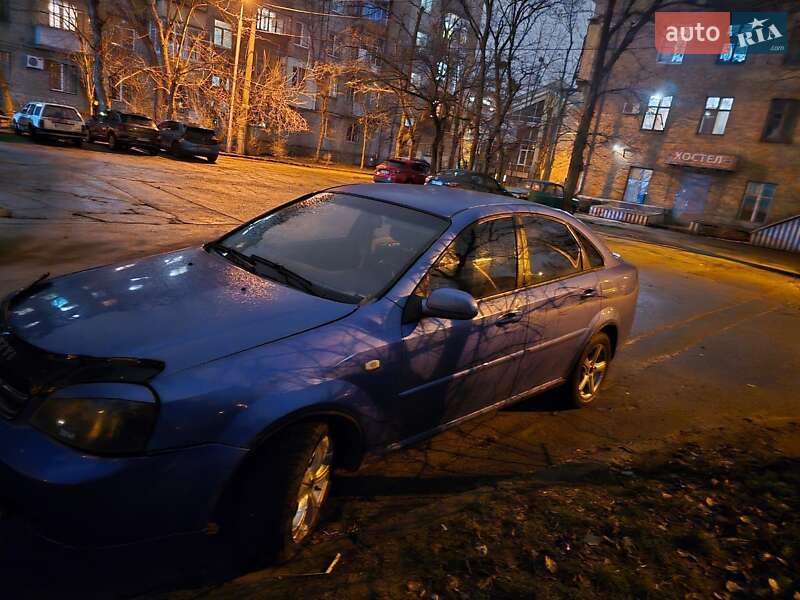 Chevrolet Lacetti (2005)