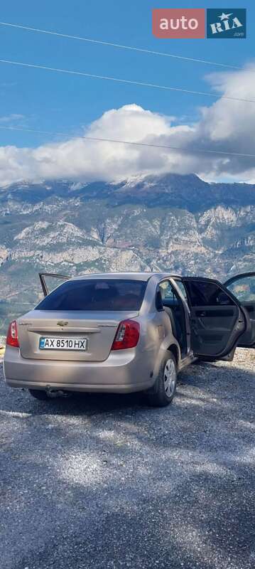 Chevrolet Lacetti (2011)