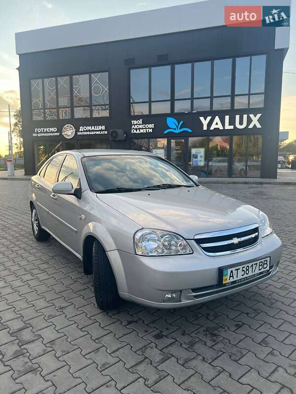 Chevrolet Lacetti (2005)