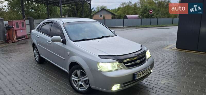 Chevrolet Lacetti (2008)