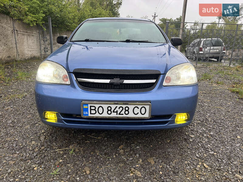 Chevrolet Lacetti (2004)