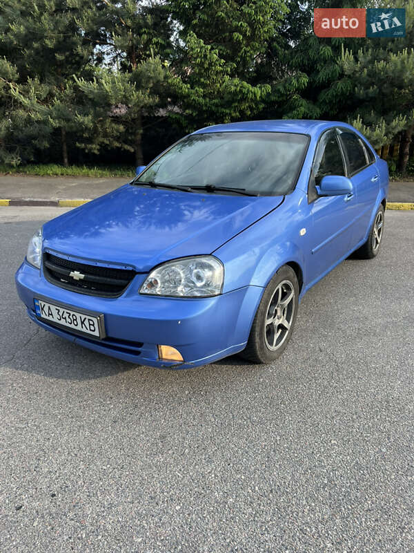 Chevrolet Lacetti (2005)