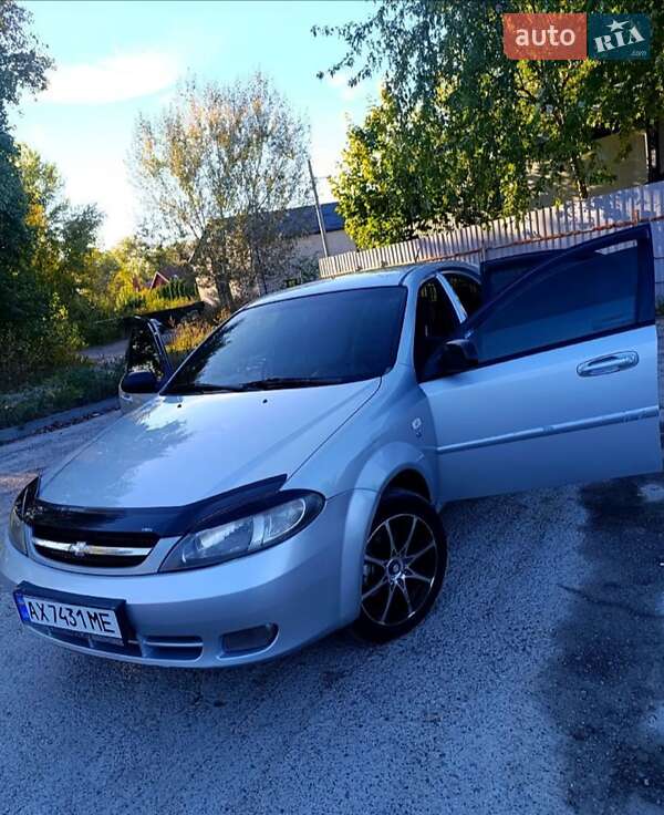Chevrolet Lacetti (2008)