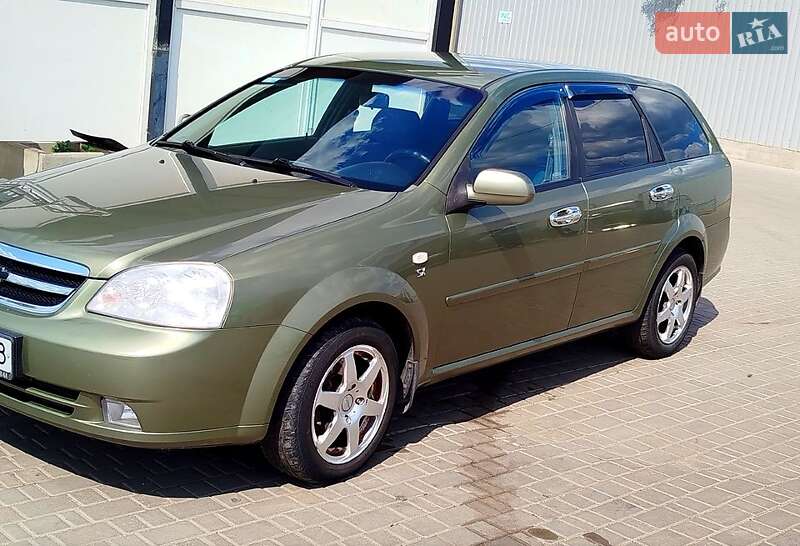 Chevrolet Lacetti (2005)