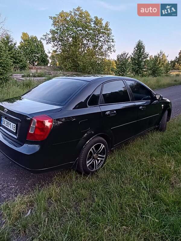Chevrolet Lacetti (2005)