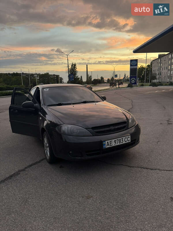 Chevrolet Lacetti (2005)