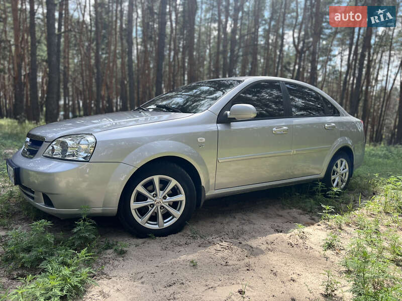 Chevrolet Lacetti (2008)