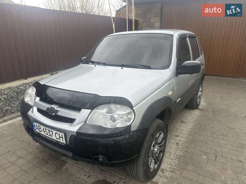 Chevrolet Niva (2015)