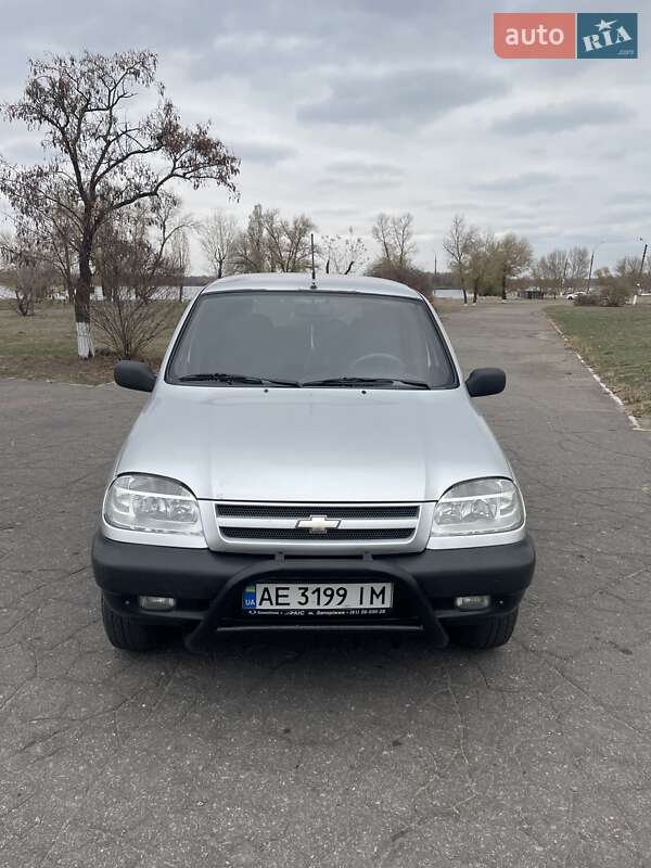 Chevrolet Niva (2007)